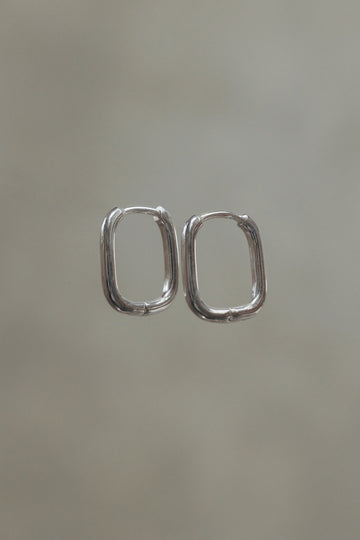 Earrings square hoops