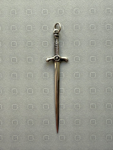Pendant "Dagger"