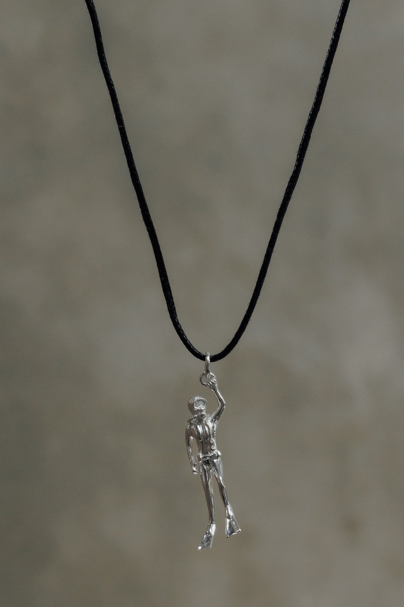 Diver pendant